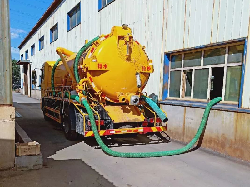 宝塔桥厂区化粪池清理